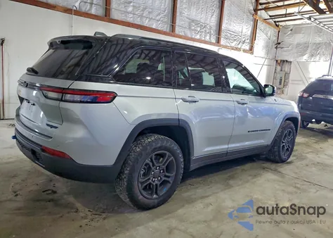2024 Jeep Grand Cherokee Trailhawk 4Xe из США, поврежденный, VIN 1C4RJYC65R8504934
